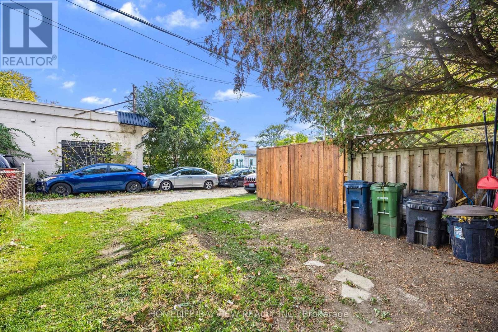 9 KENWORTHY AVENUE Image 25