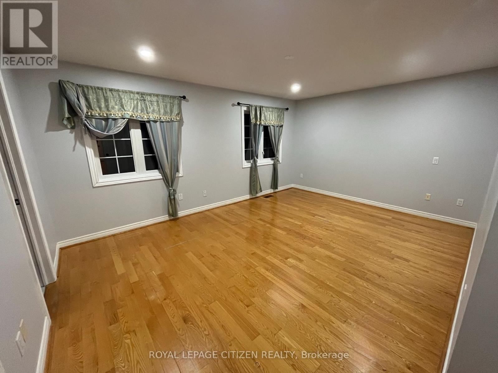 97 CHARTWAY BOULEVARD Image 9