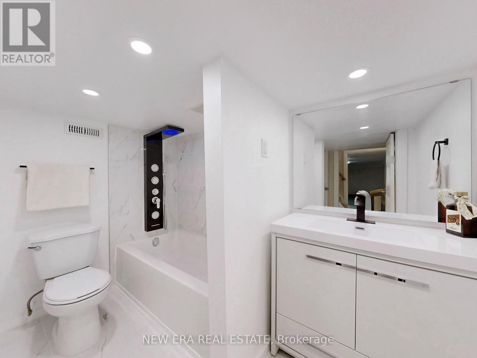 75 LAING STREET Image 30