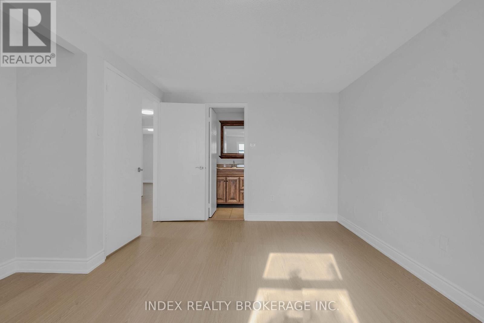 23 DREW COURT Image 20