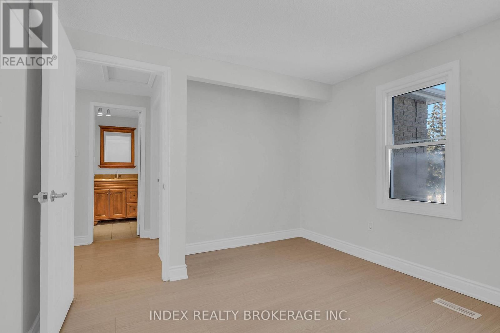 23 DREW COURT Image 24