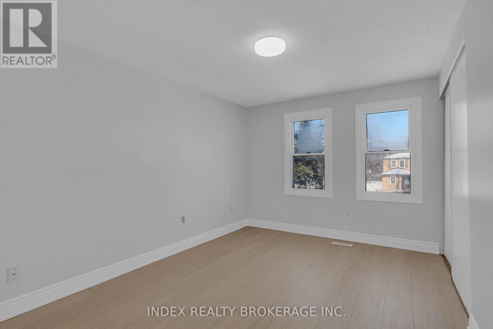 23 DREW COURT Image 25