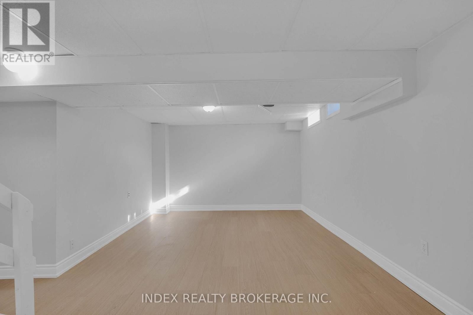 23 DREW COURT Image 30