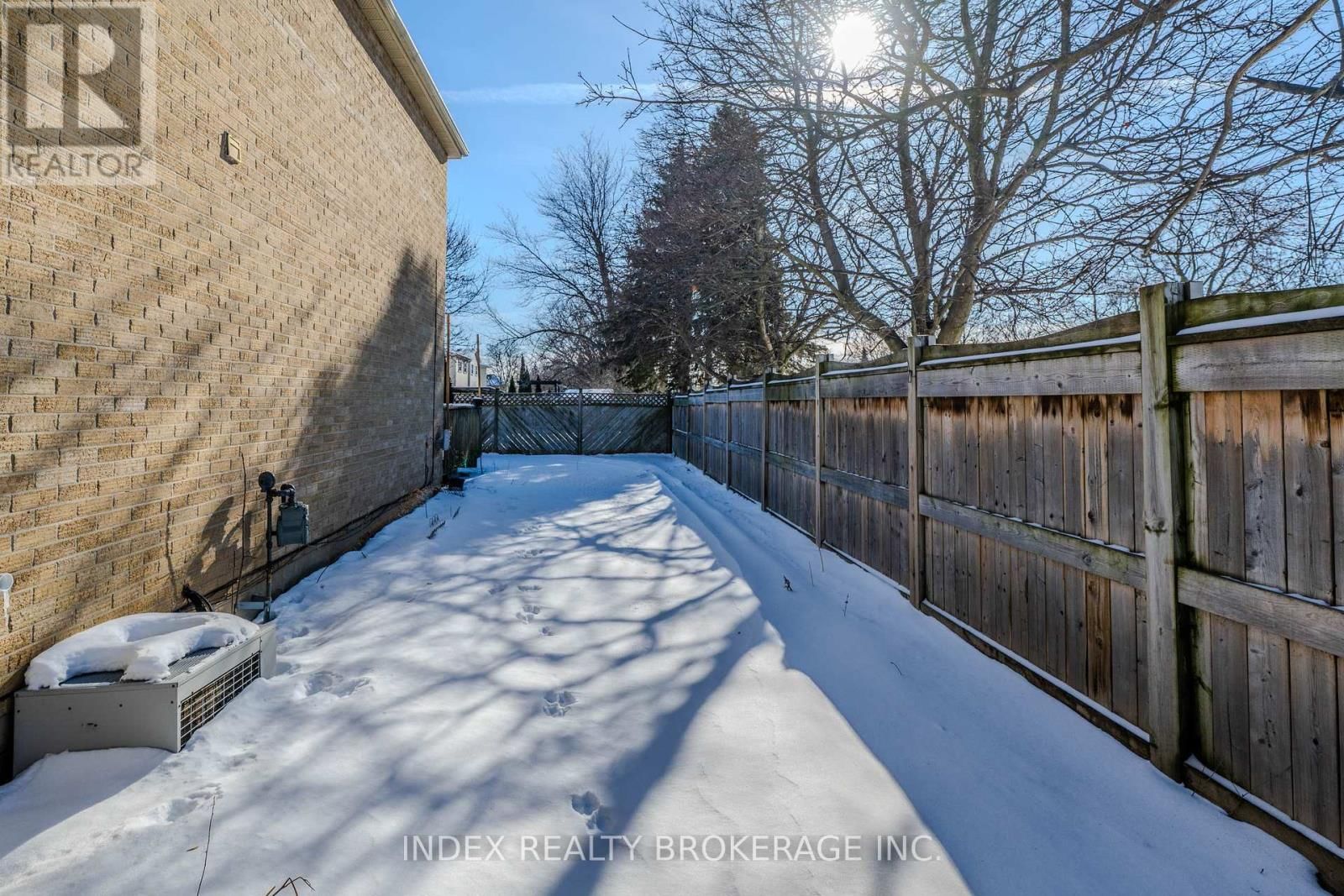 23 DREW COURT Image 33