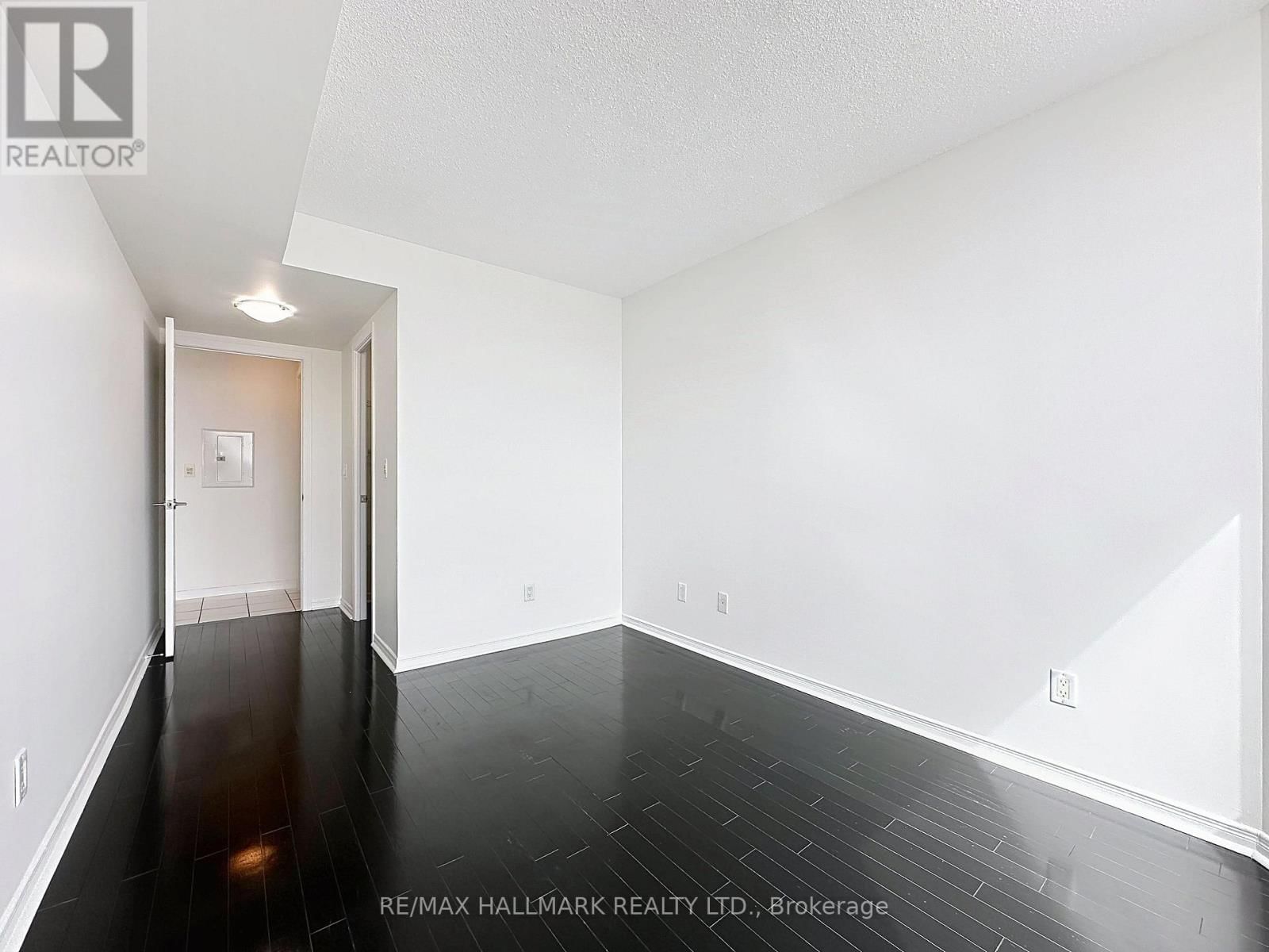 208 - 340 WATSON STREET WEST Image 16