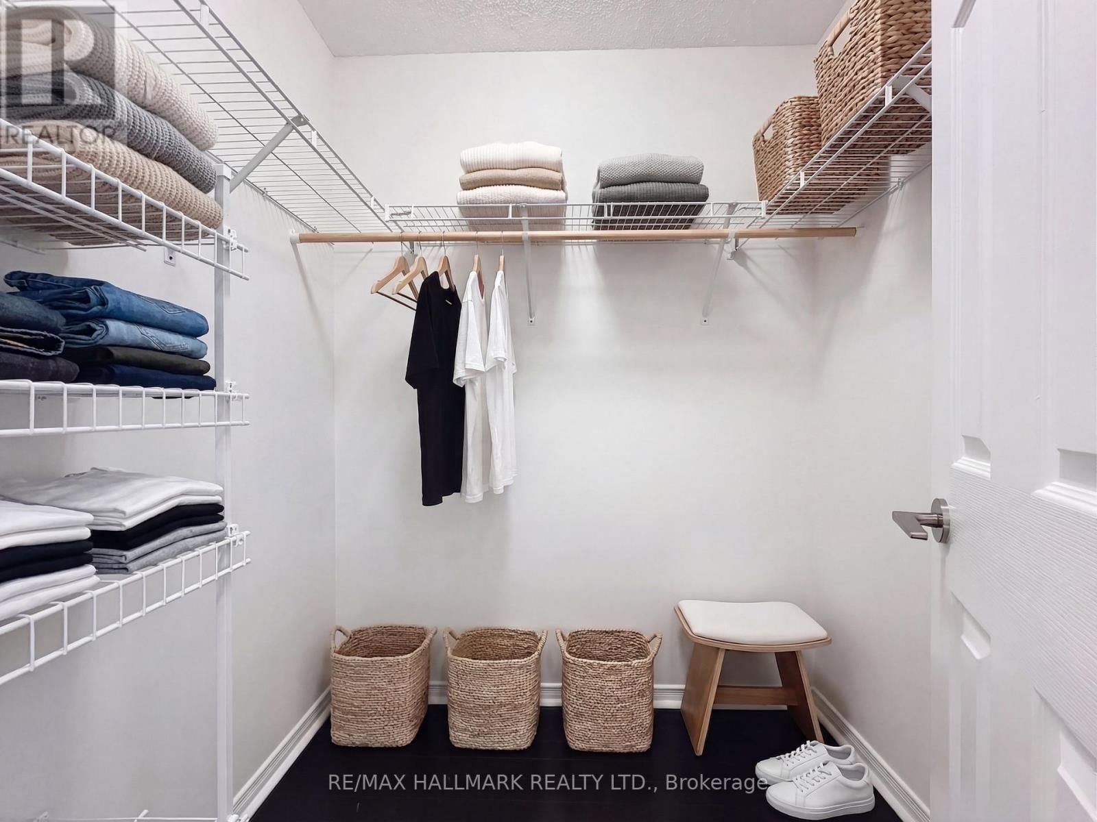 208 - 340 WATSON STREET WEST Image 17