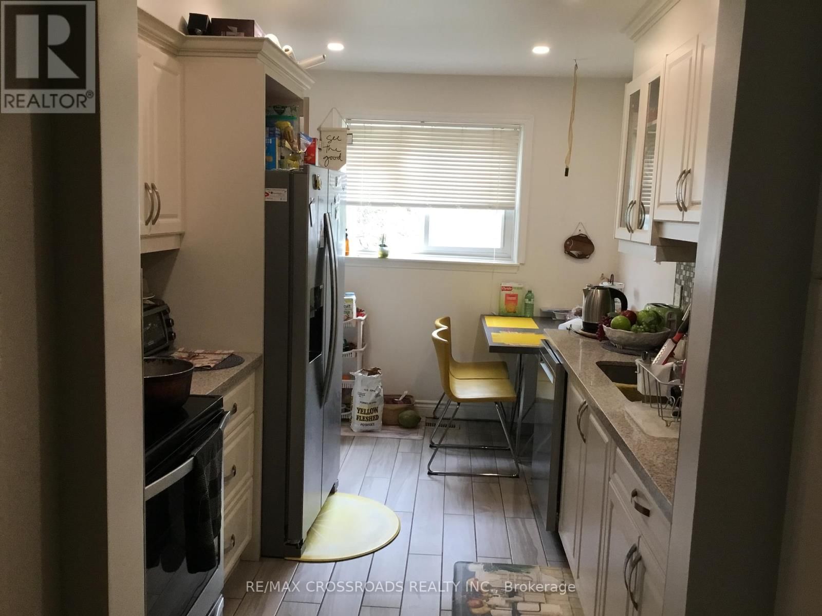 28 SCOTNEY GROVE Image 6