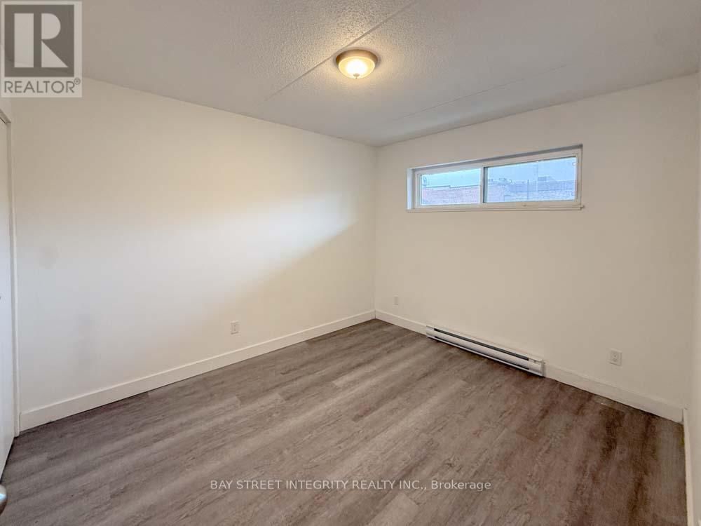 Unit 11 - 678 QUEEN STREET EAST Image 6