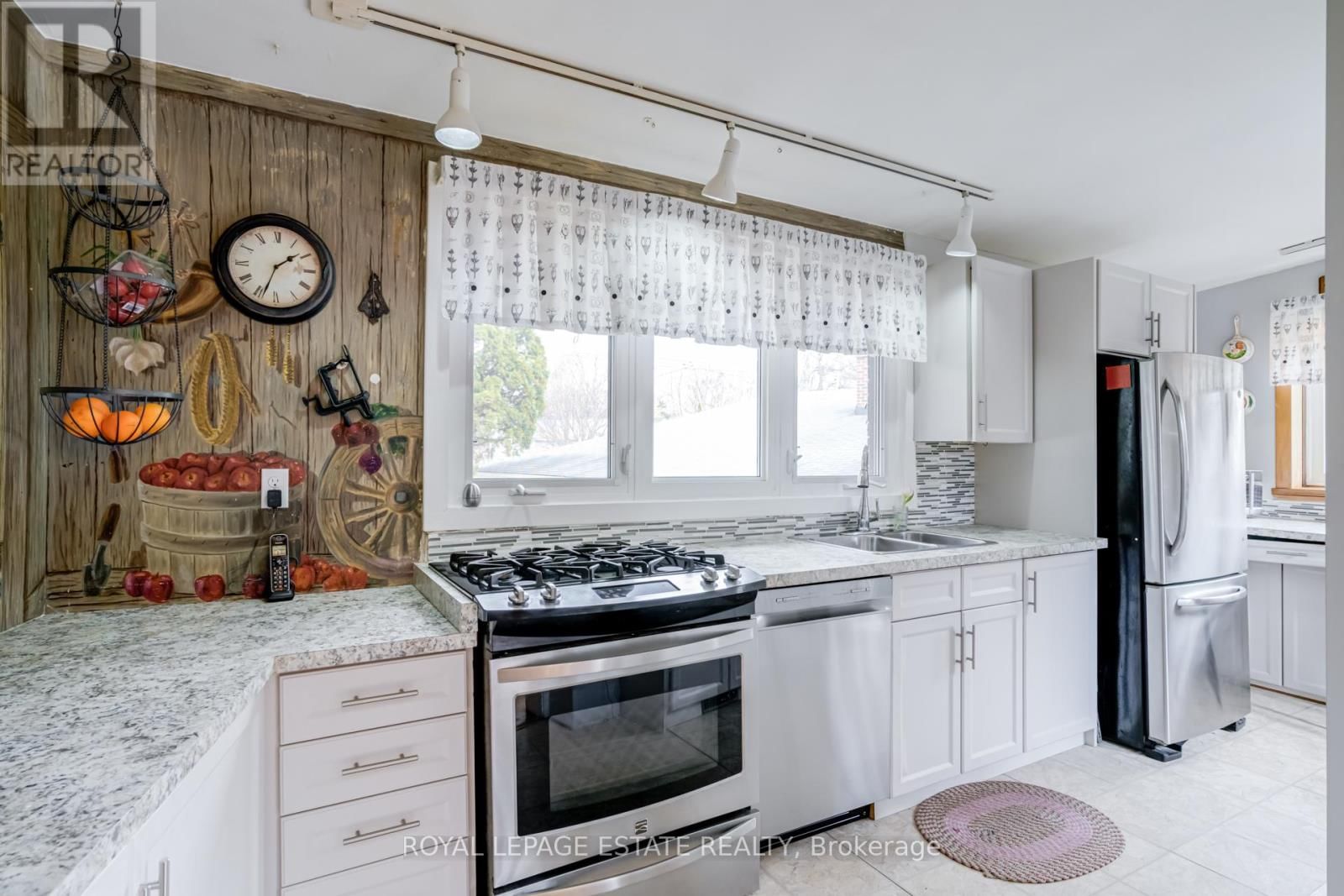 32 BENPRICE COURT Image 14