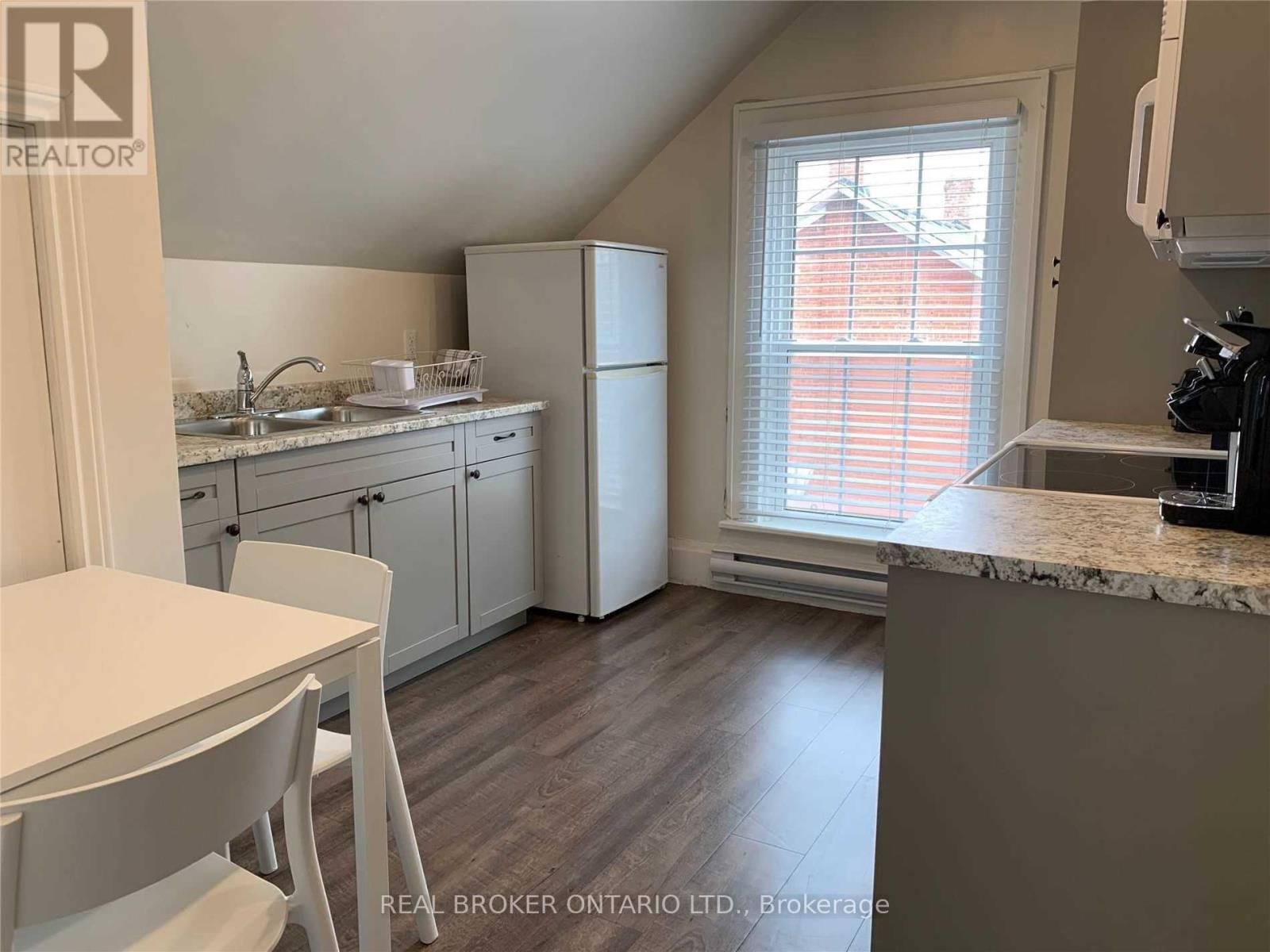 Unit #3 - 113 KING STREET EAST Image 2