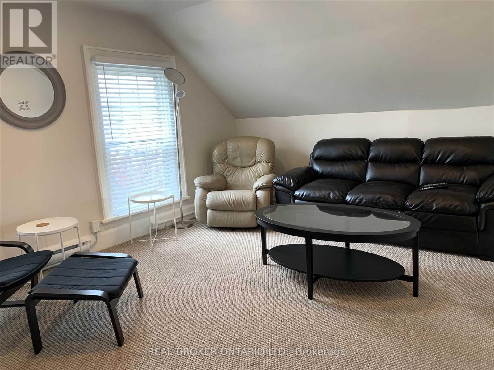 Unit #3 - 113 KING STREET EAST Image 3