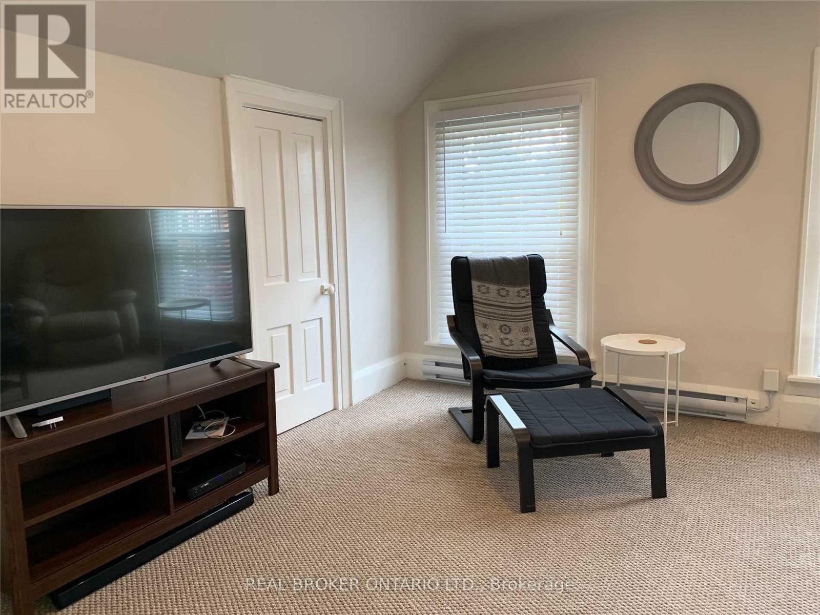 Unit #3 - 113 KING STREET EAST Image 4