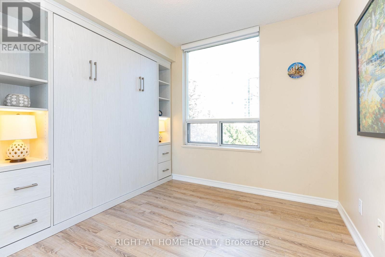 332 - 68 CORPORATE DRIVE Image 23