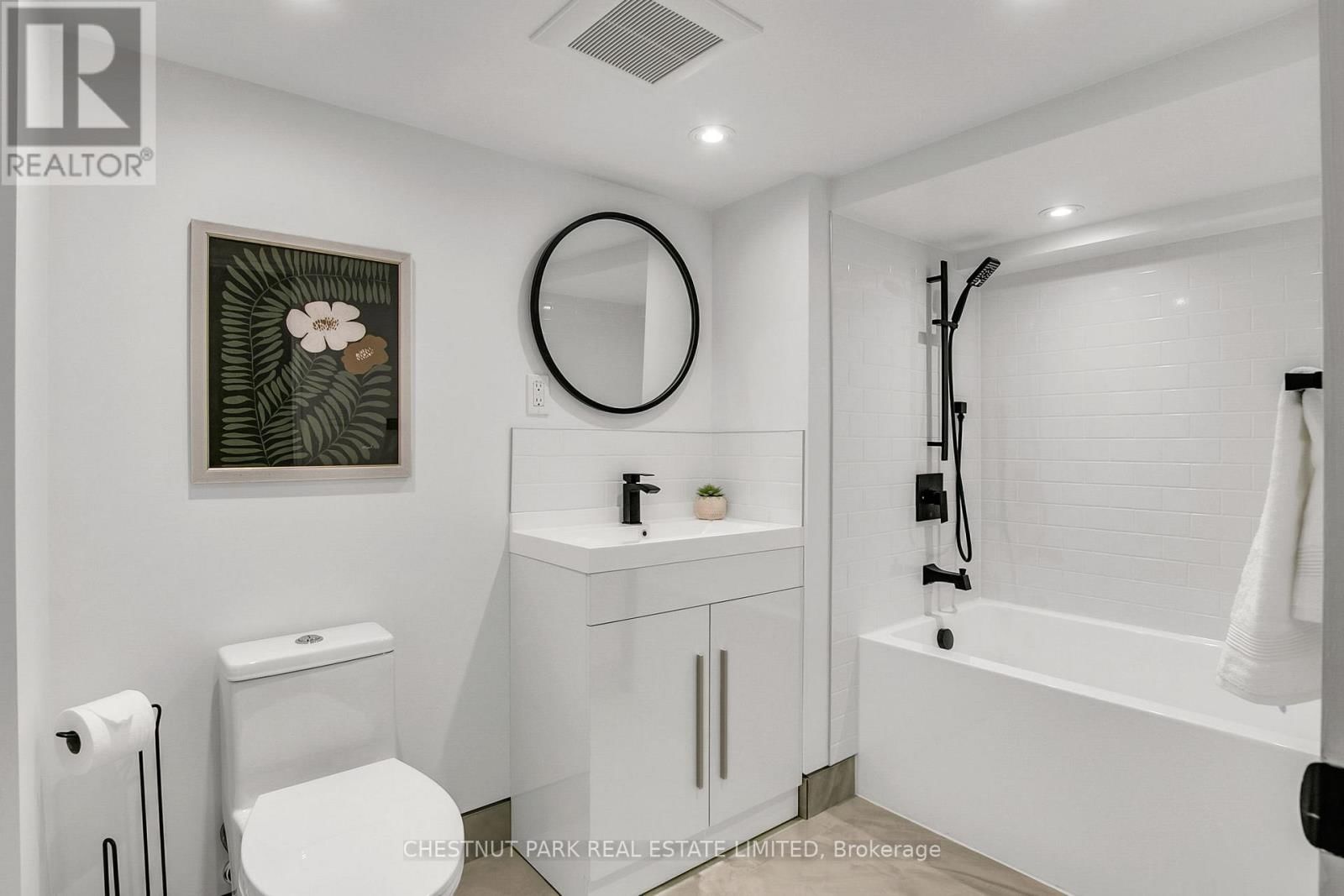 12 CHILTON ROAD Image 29