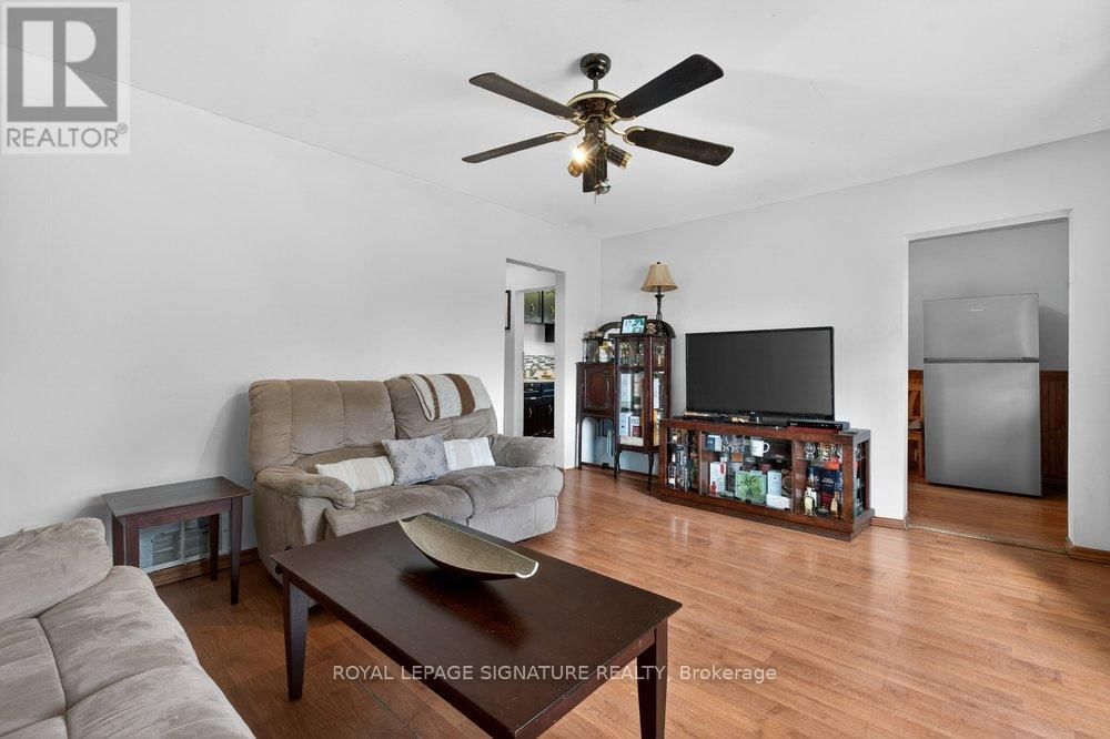 36 AINSDALE ROAD Image 9