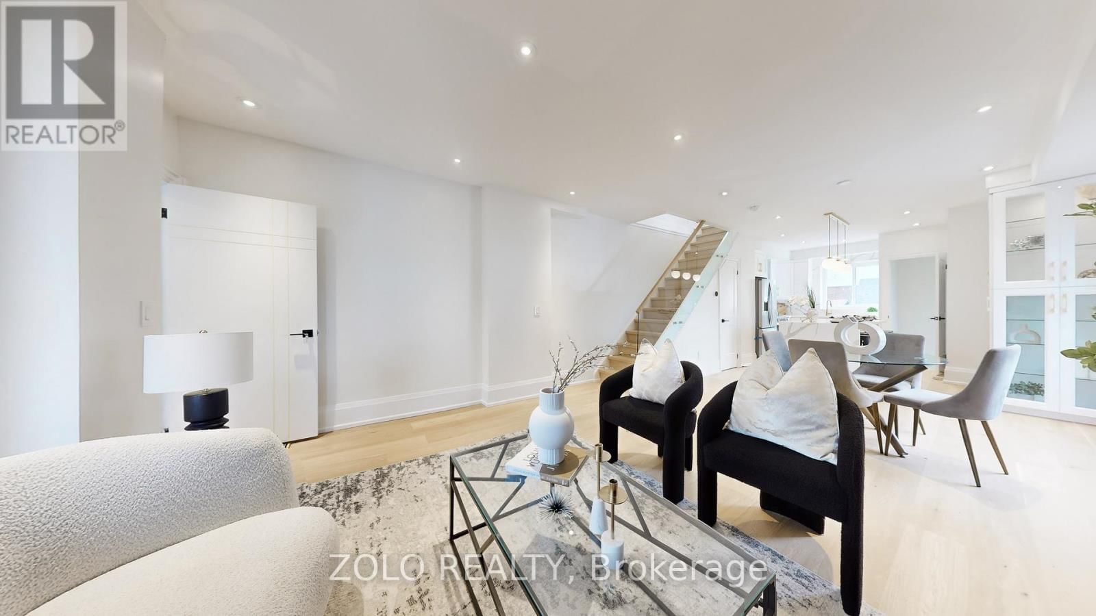 98 WOODMOUNT AVENUE Image 8