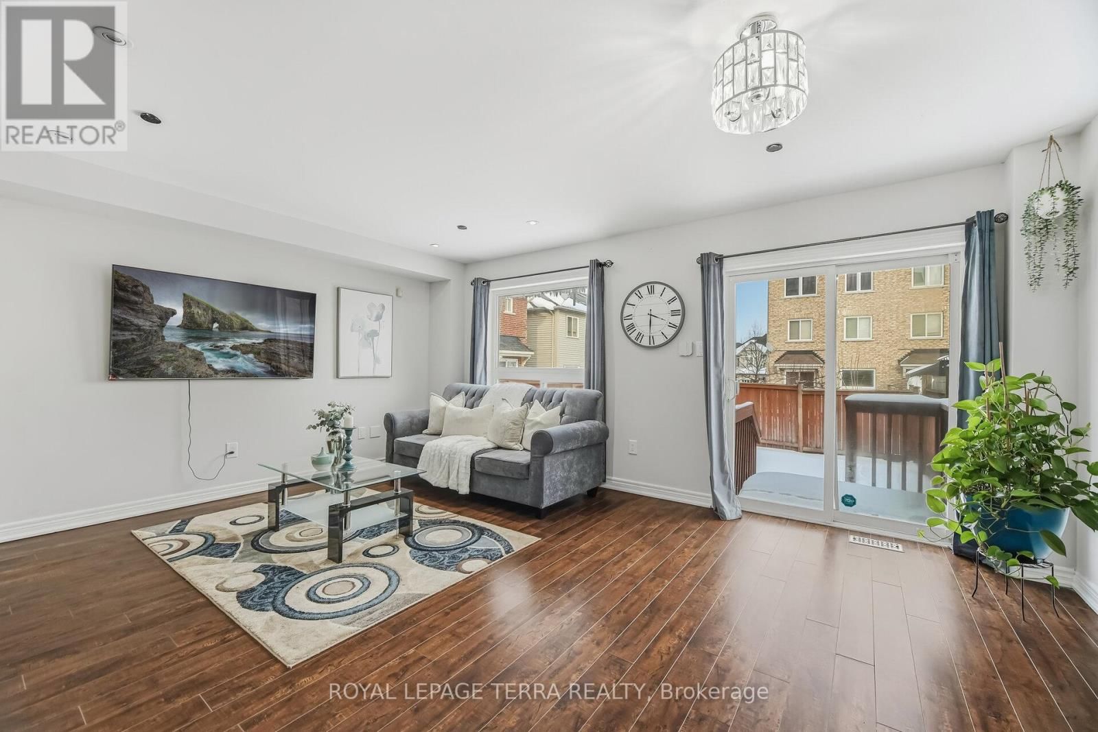 65 ALDONSCHOOL COURT Image 8