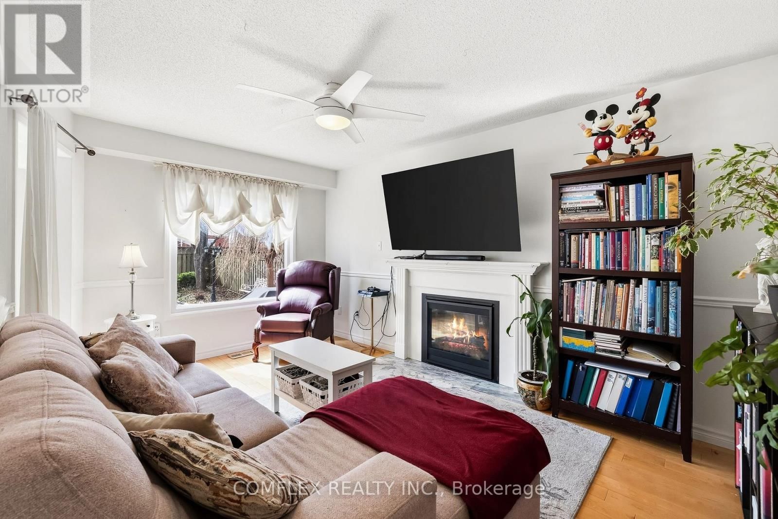 1045 BEAVER VALLEY CRESCENT Image 5