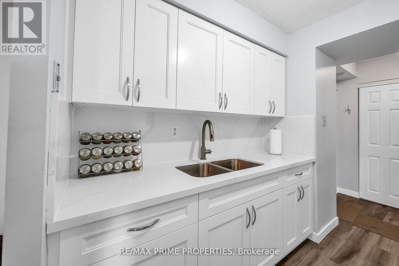 302 - 1535 DIEFENBAKER COURT Image 11