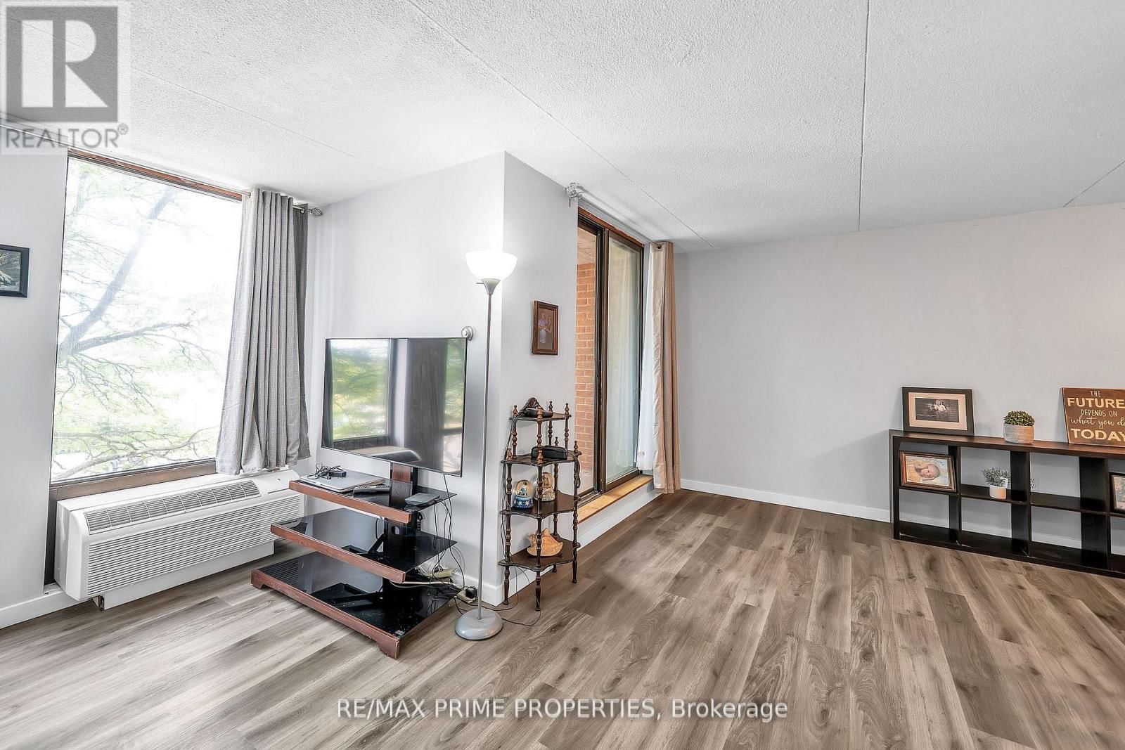 302 - 1535 DIEFENBAKER COURT Image 16