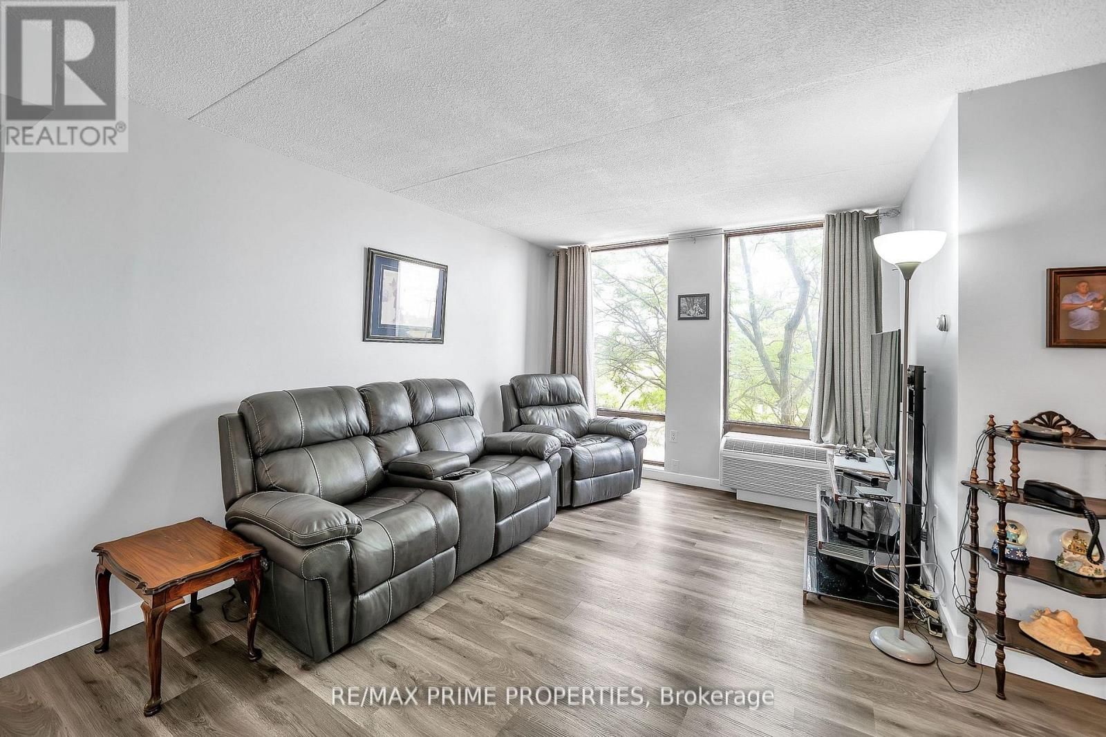 302 - 1535 DIEFENBAKER COURT Image 18