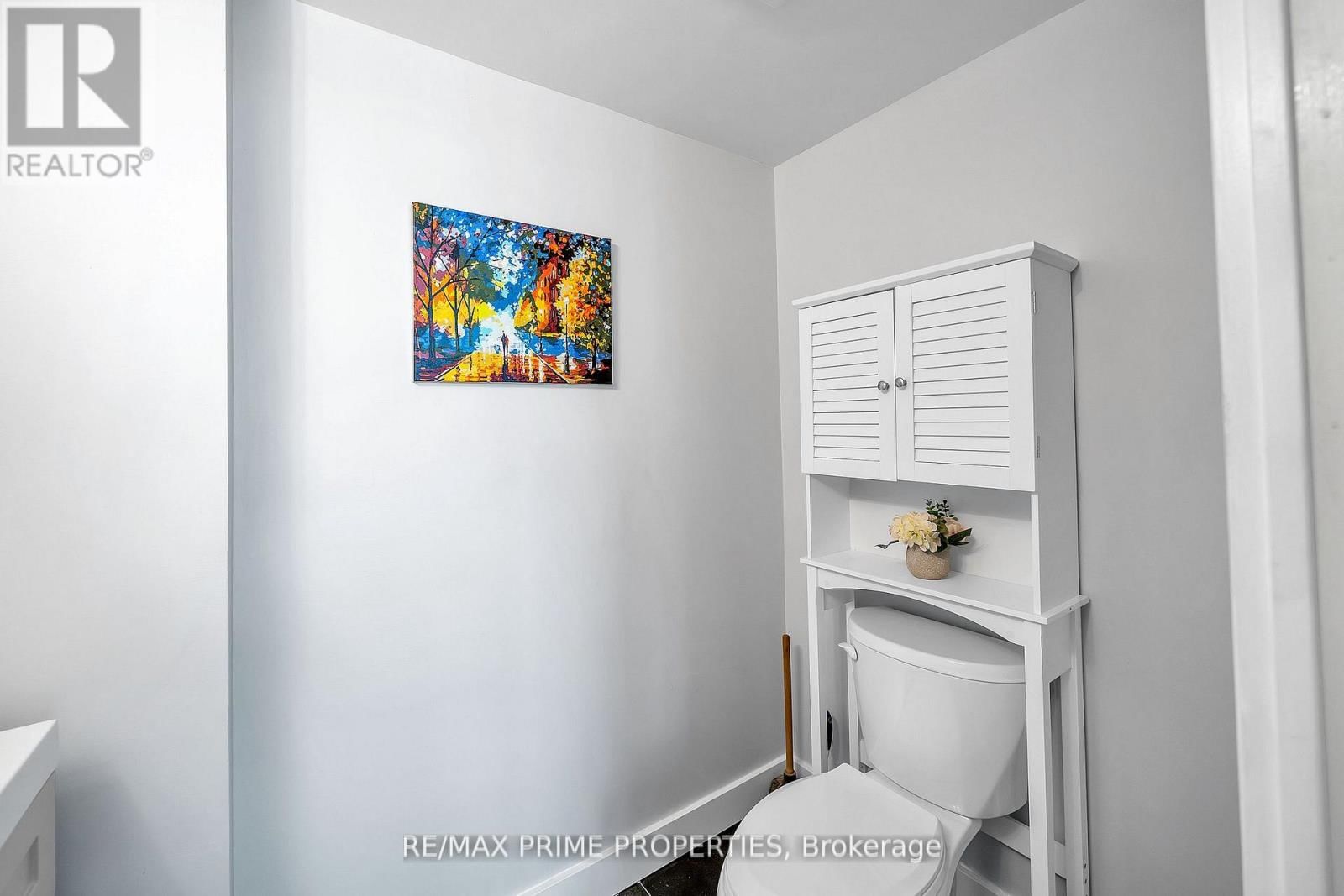 302 - 1535 DIEFENBAKER COURT Image 21