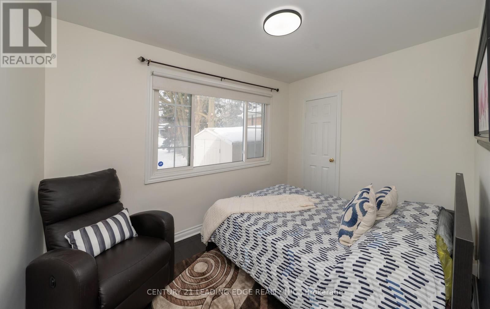 11 HILEY AVENUE Image 20