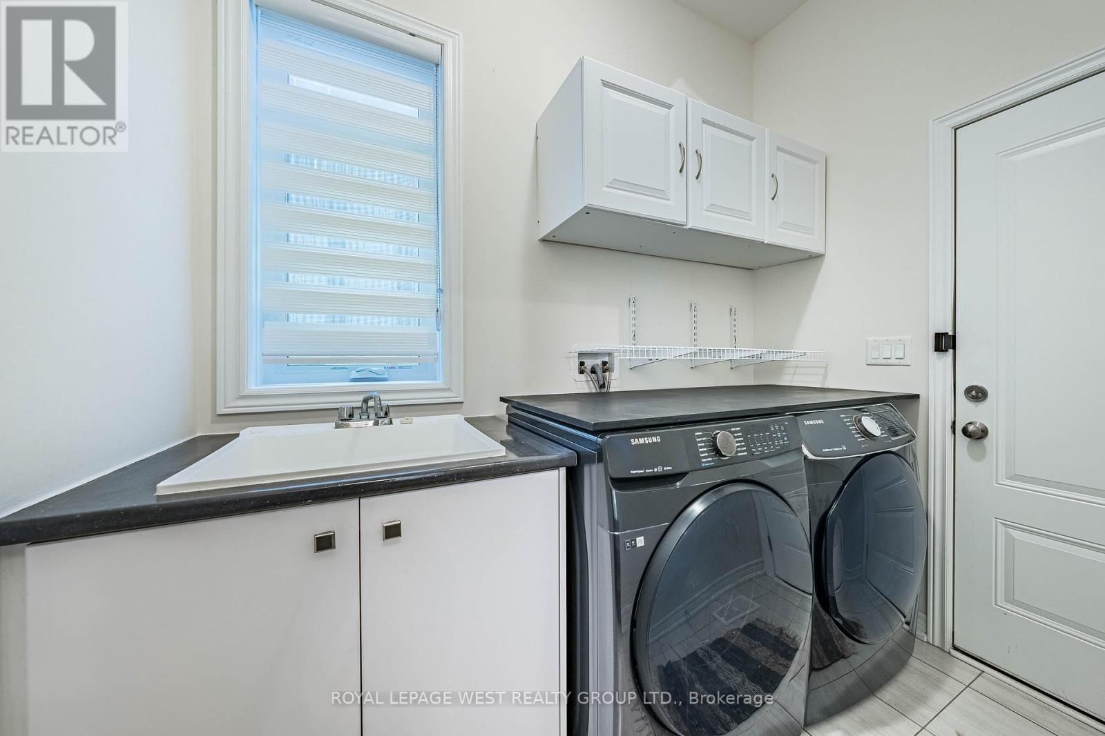 13 ARKSEY STREET Image 13