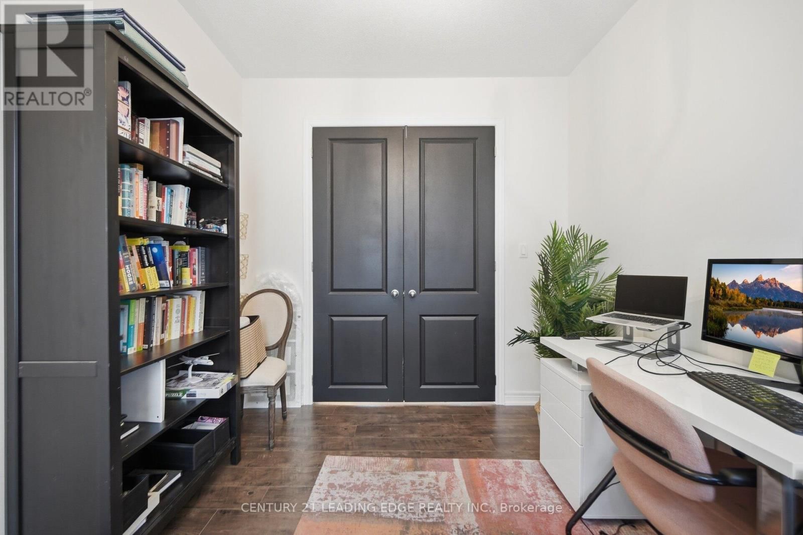 88 FRED JACKMAN AVENUE Image 15