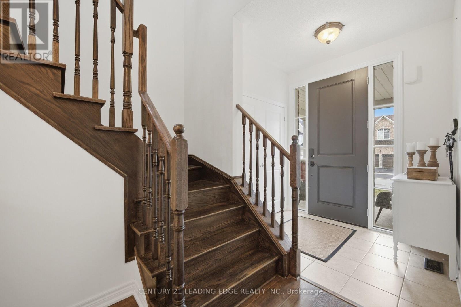 88 FRED JACKMAN AVENUE Image 17