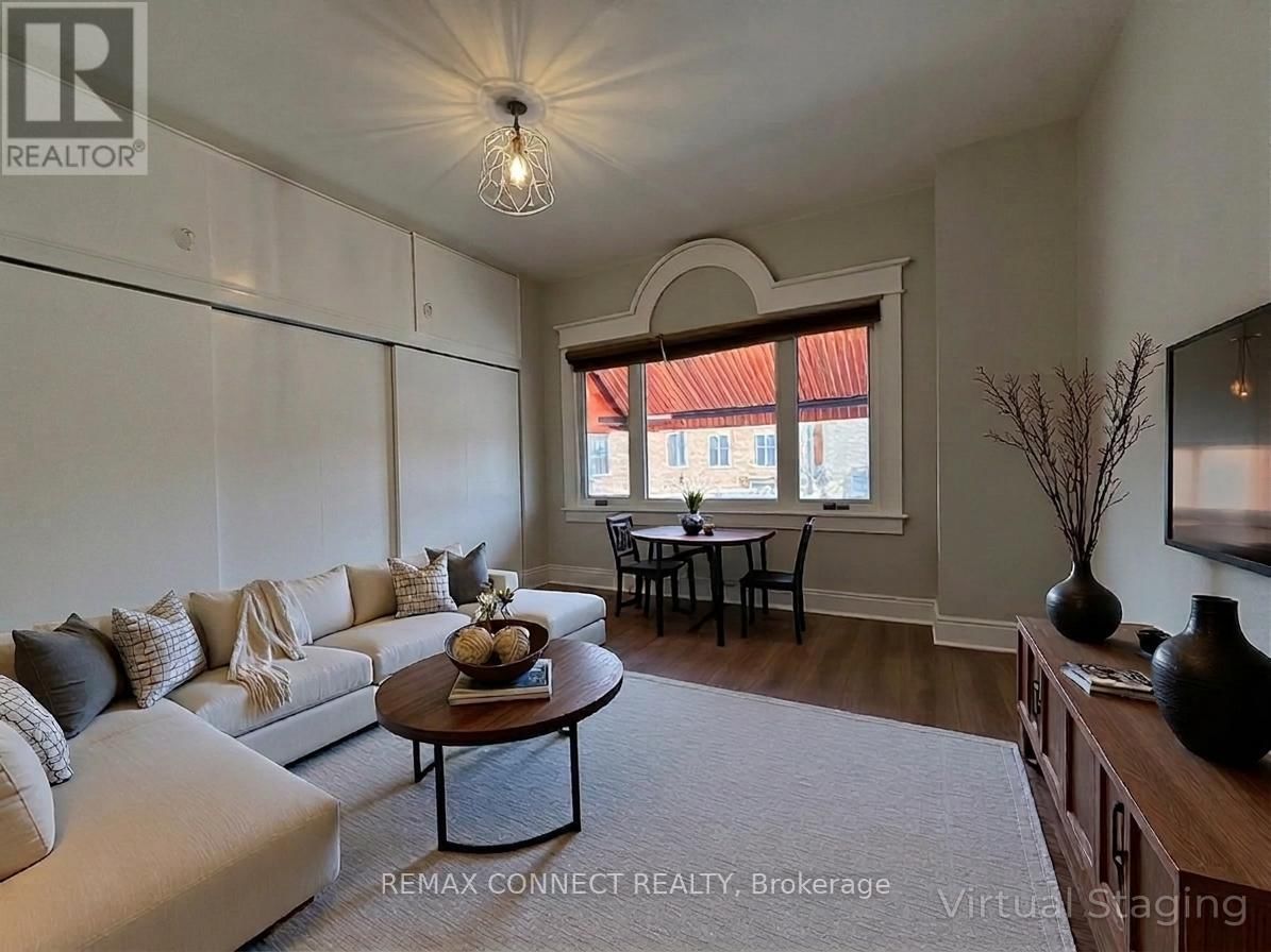 Upper - 847 PAPE AVENUE Image 5