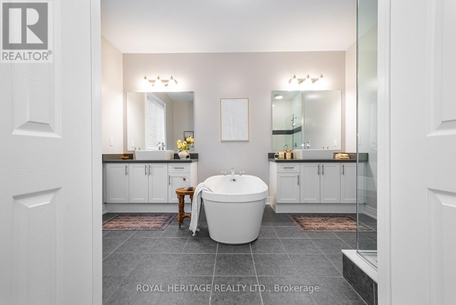 88 BRABIN CIRCLE Image 23