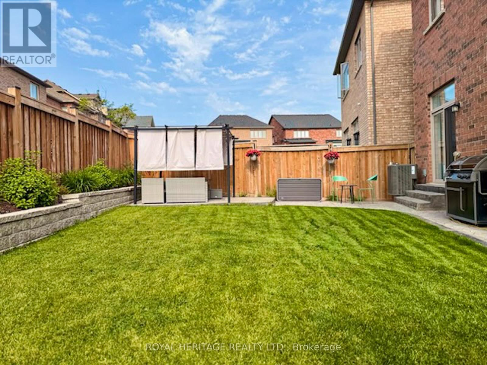 88 BRABIN CIRCLE Image 35