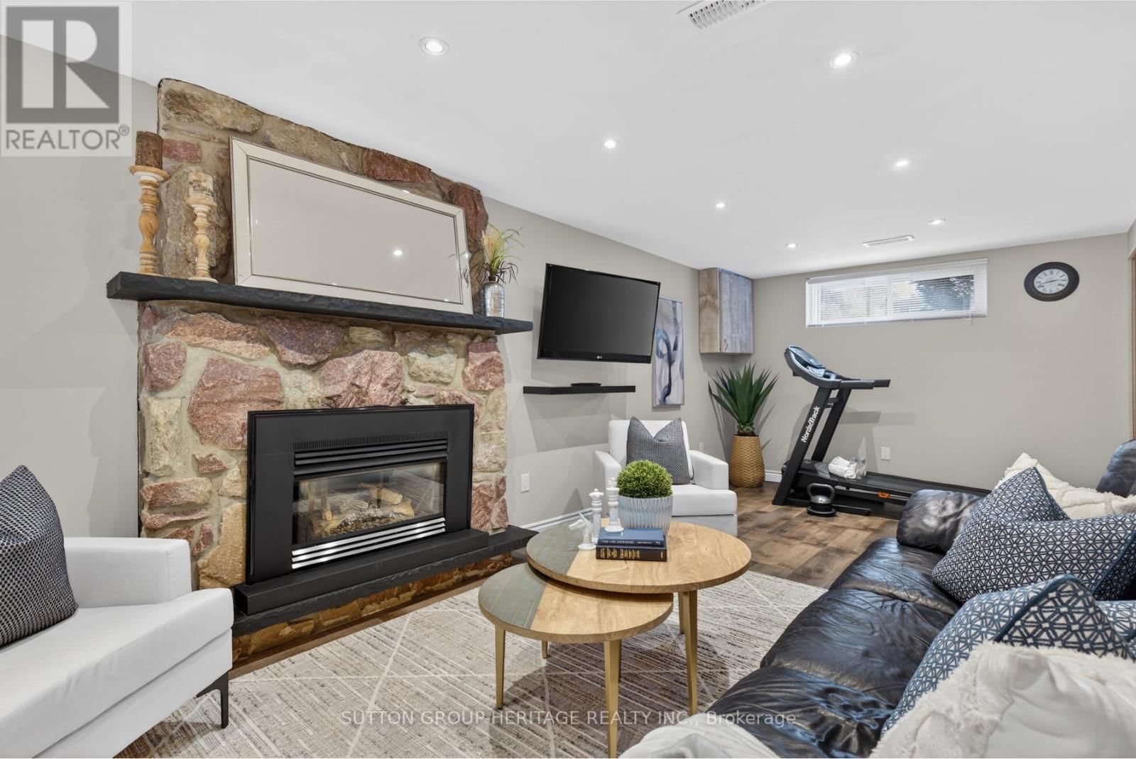 762 CLIFTON DRIVE Image 36