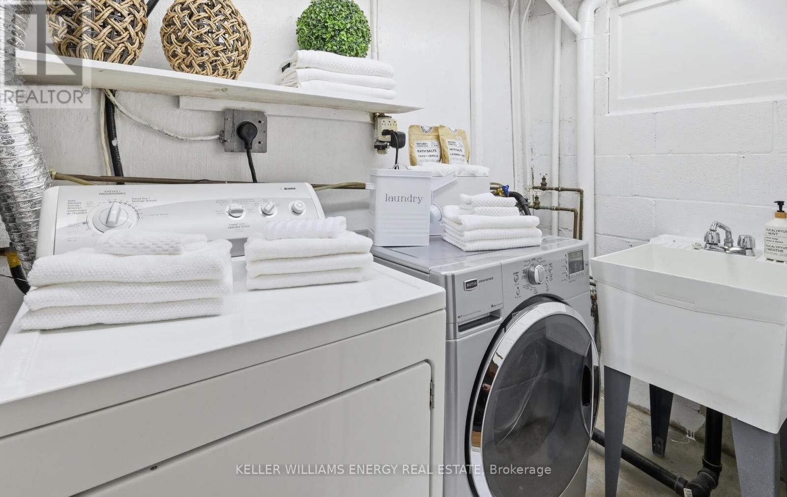 140 MERKLEY SQUARE Image 34