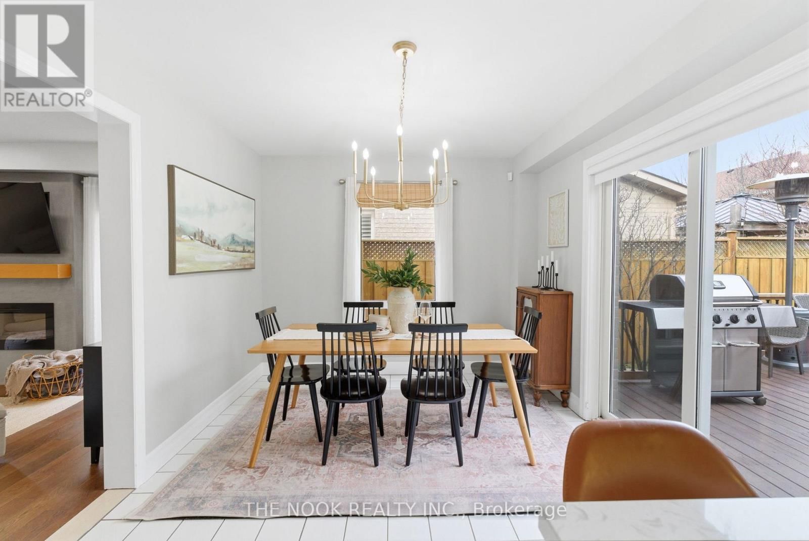 89 HUNTINGTON CRESCENT Image 13