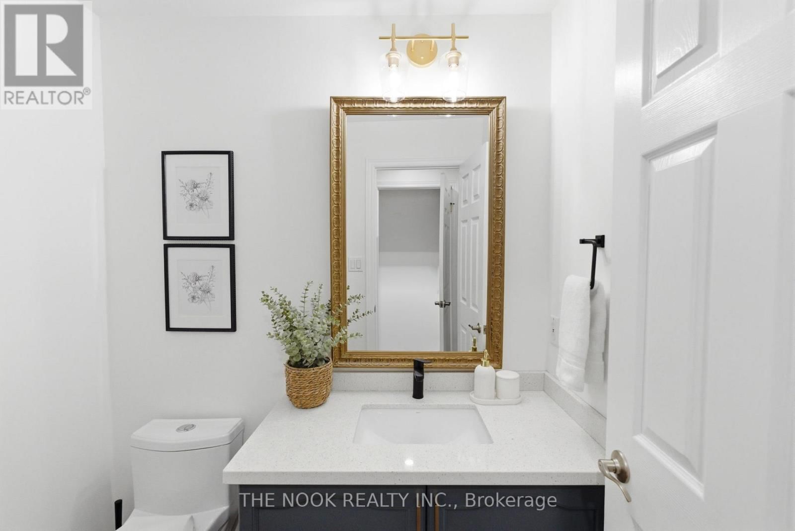 89 HUNTINGTON CRESCENT Image 15