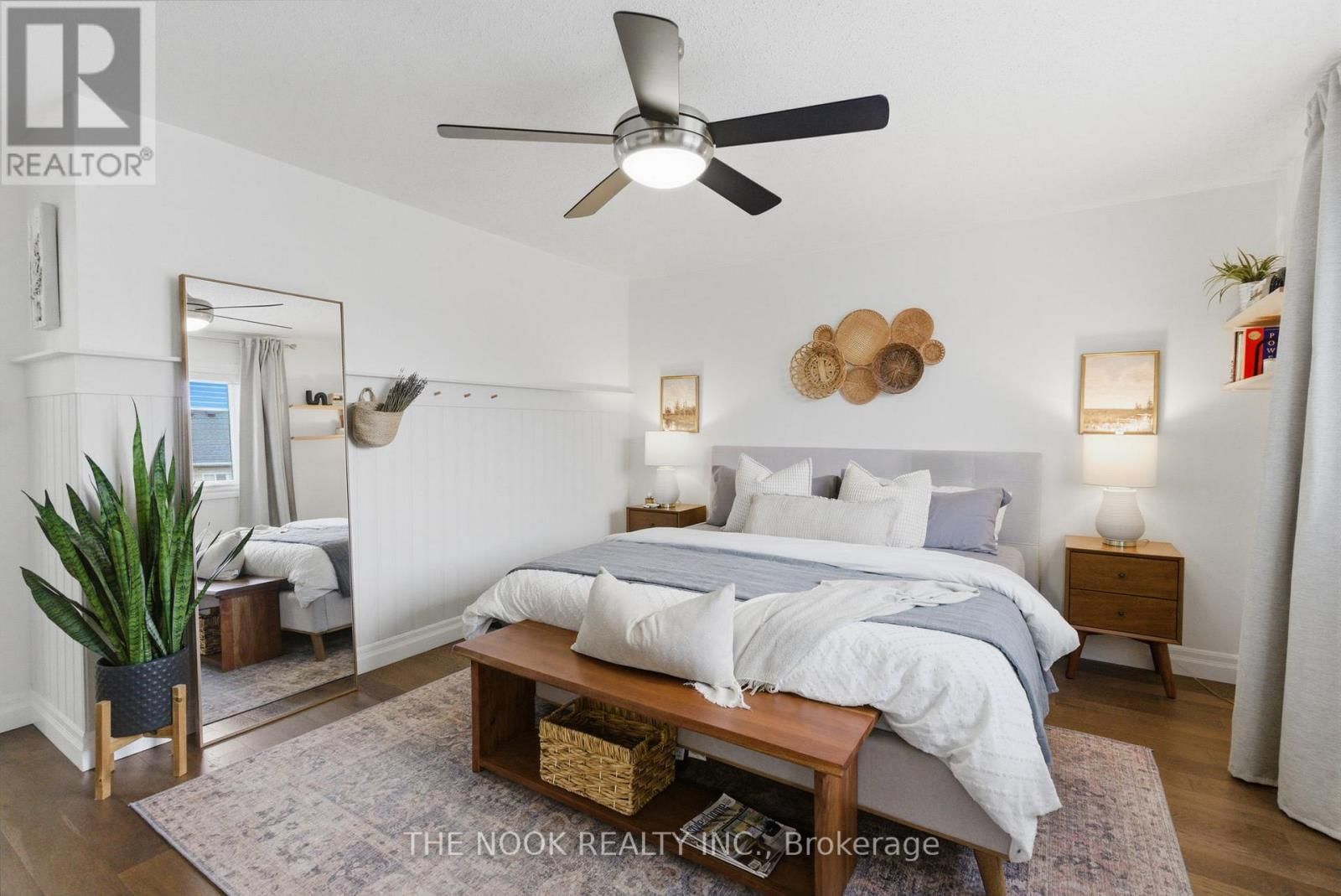 89 HUNTINGTON CRESCENT Image 19