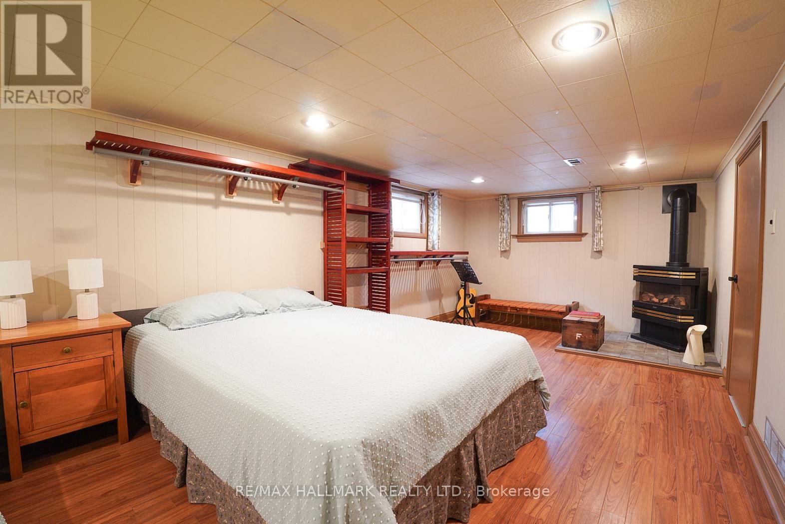 106 PHILLIP AVENUE Image 17