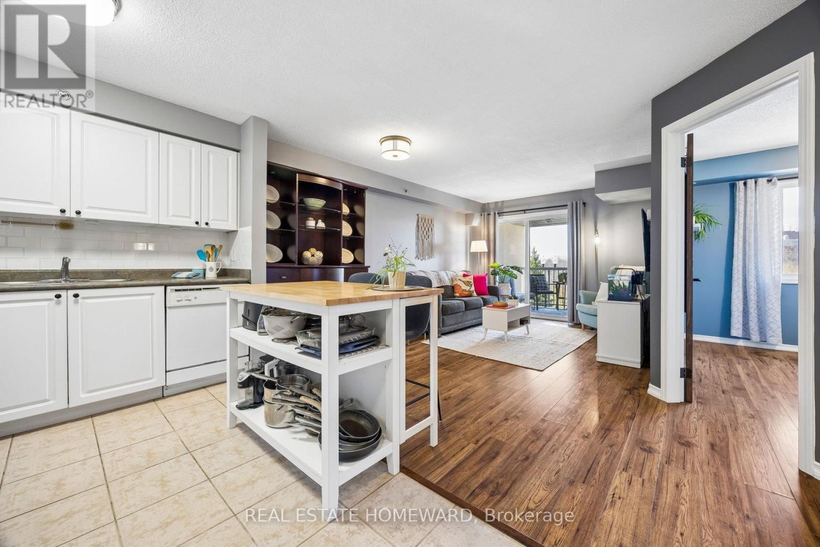 401 - 684 WARDEN AVENUE Image 13