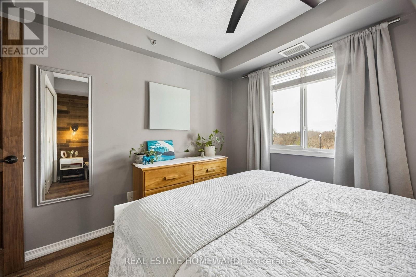 401 - 684 WARDEN AVENUE Image 25