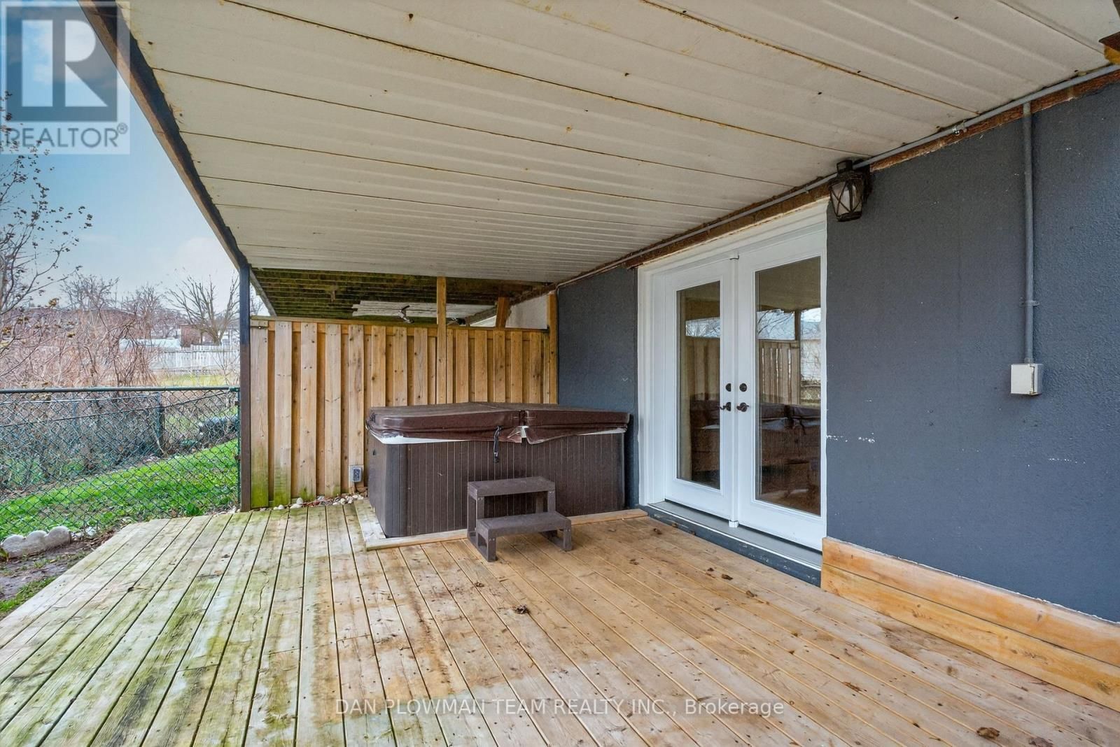 502 SEDAN CRESCENT Image 28