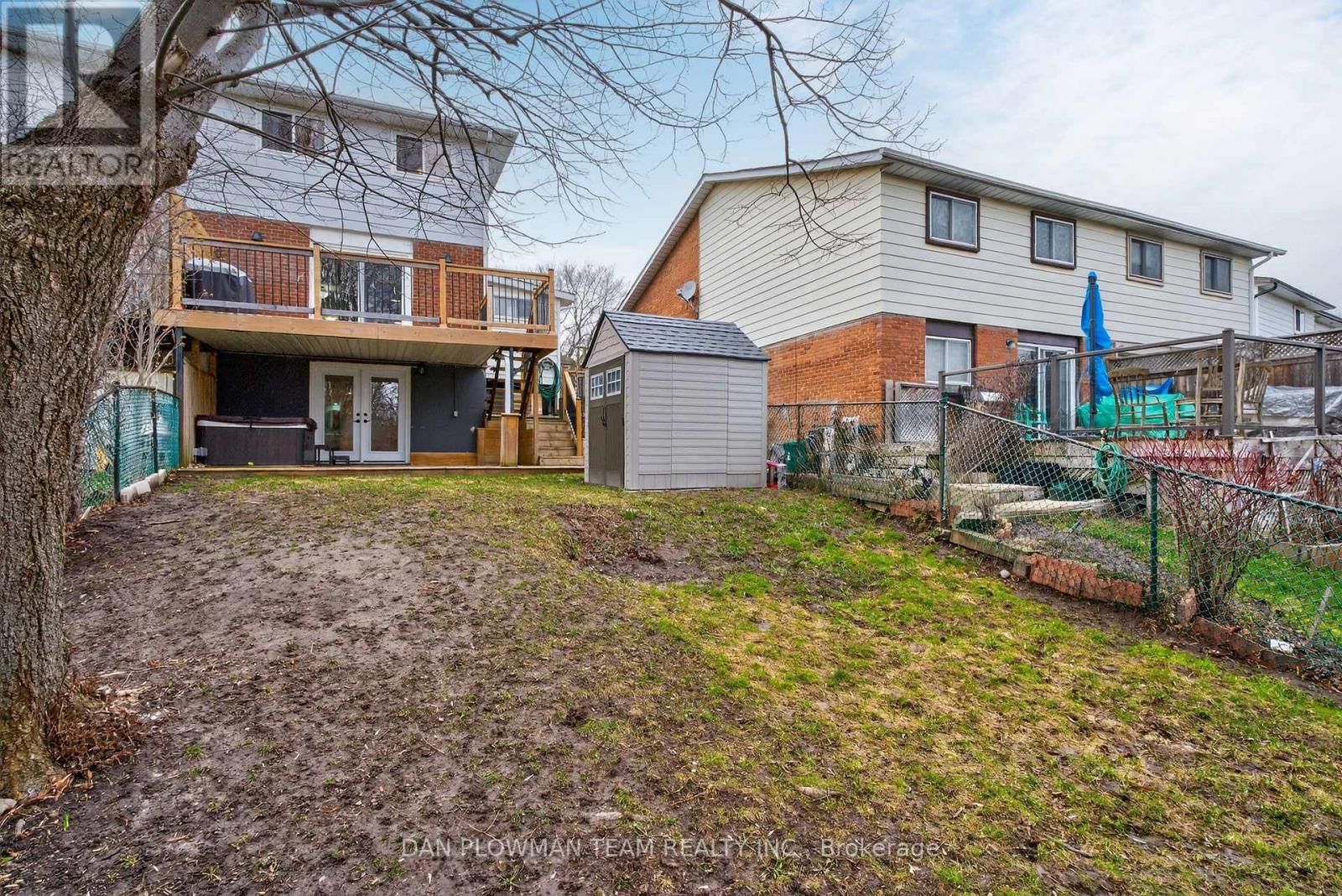 502 SEDAN CRESCENT Image 34