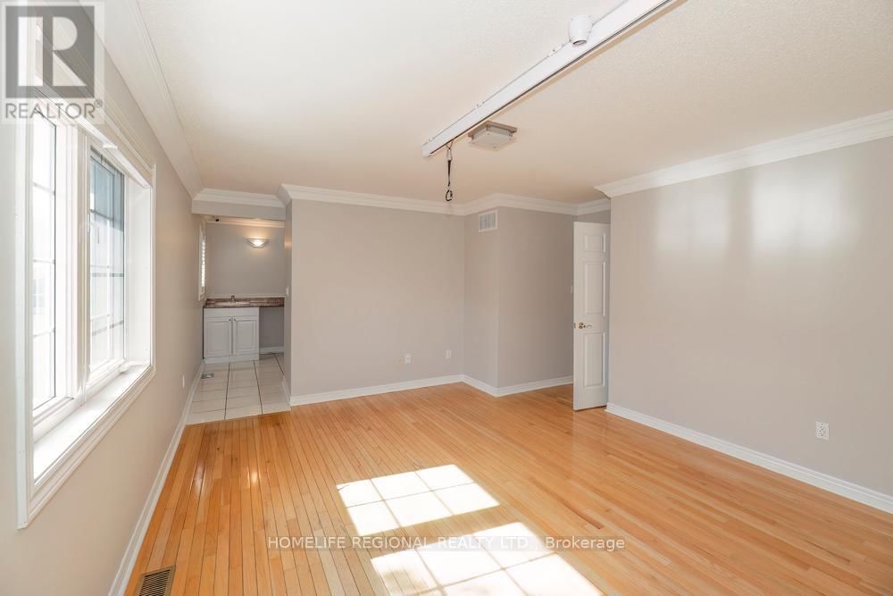 99 GOODMAN DRIVE Image 15