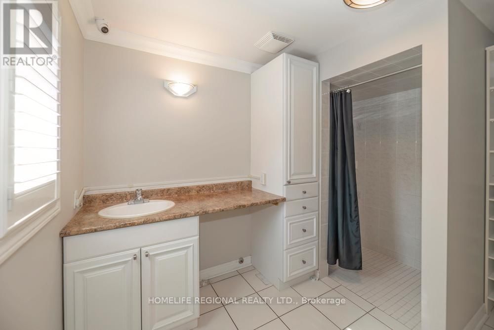 99 GOODMAN DRIVE Image 16