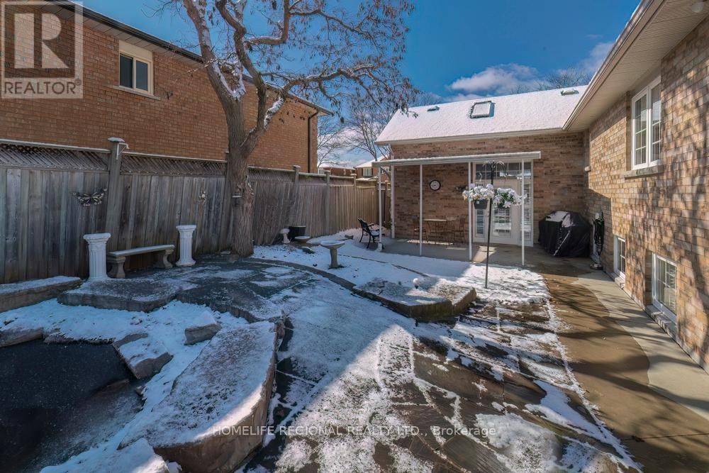 99 GOODMAN DRIVE Image 27