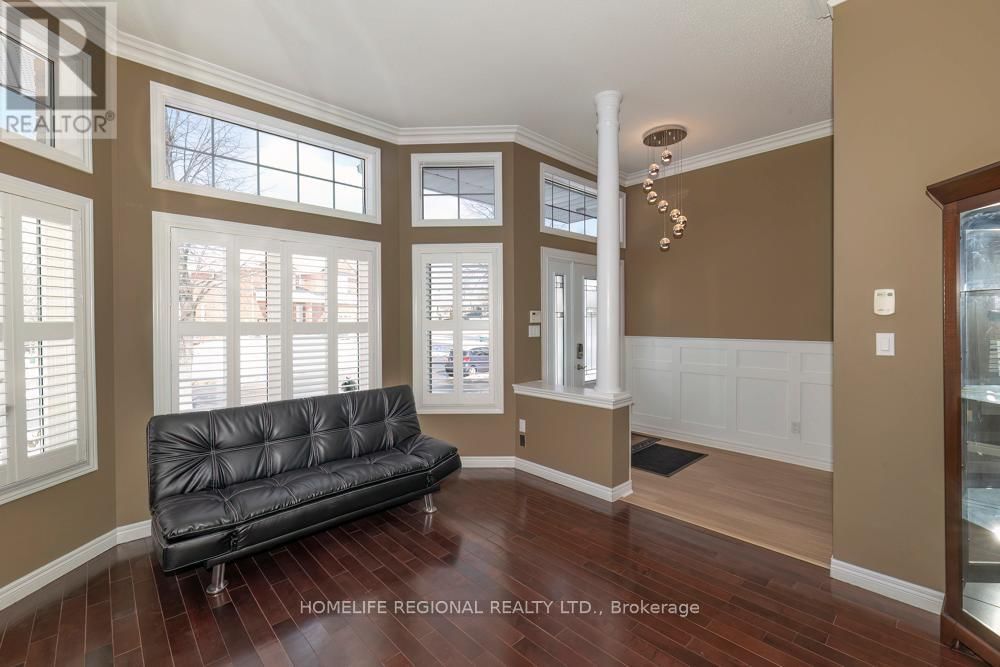 99 GOODMAN DRIVE Image 6