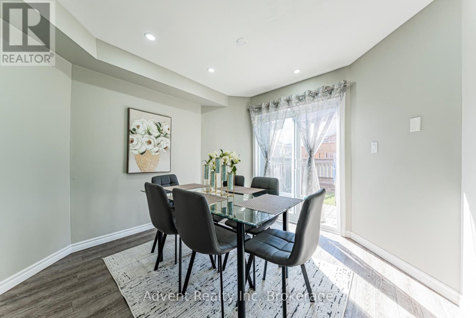 16 HIBBARD DRIVE Image 14