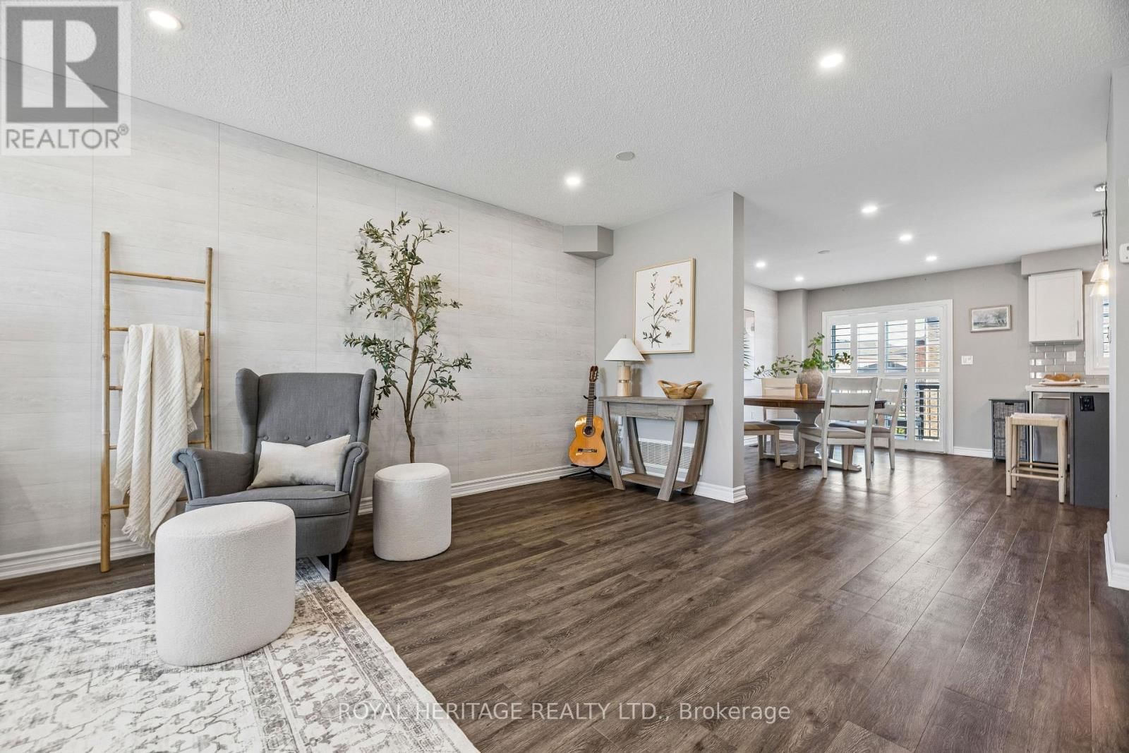 54 STREATHERN WAY Image 6