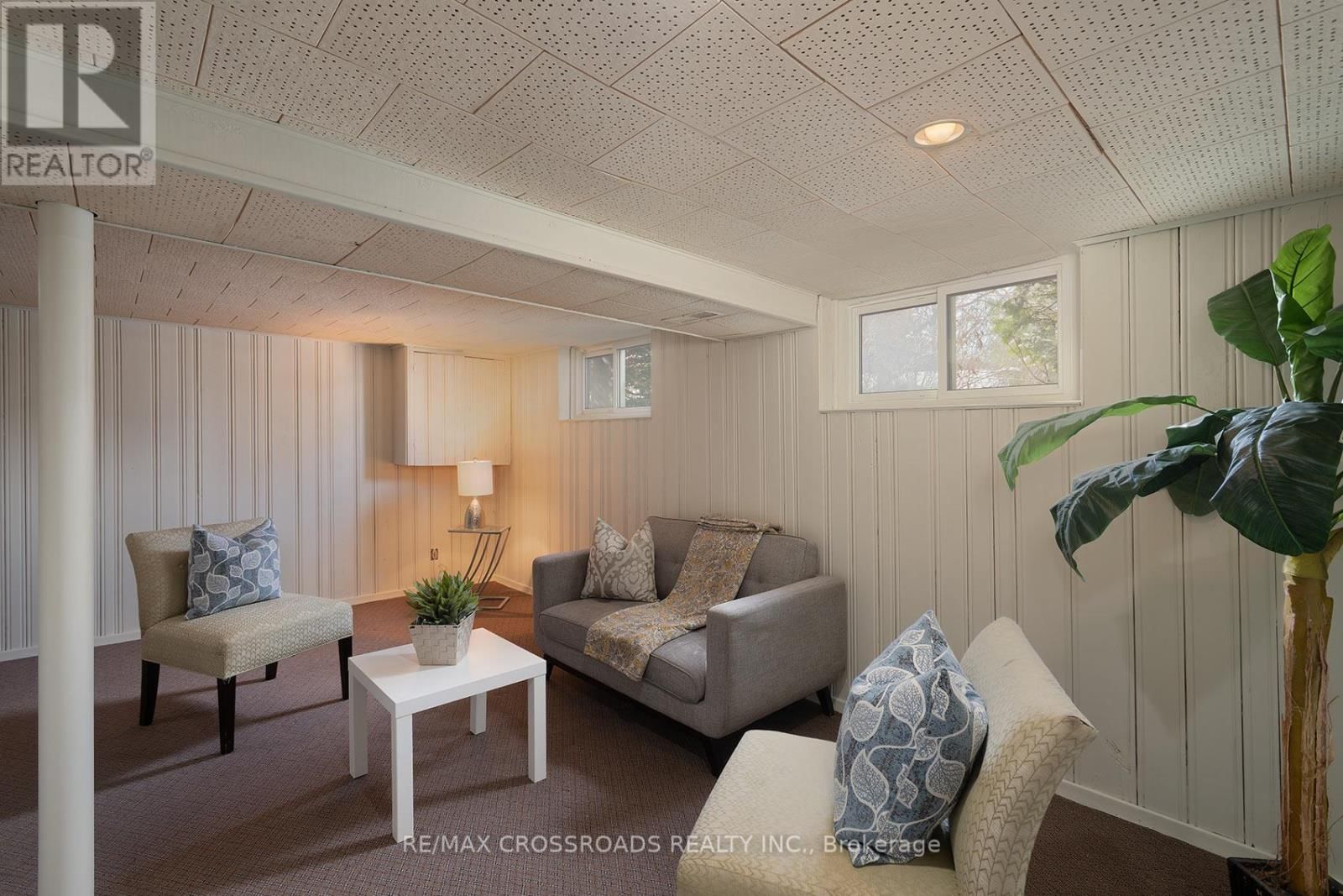 42 BENLEIGH DRIVE Image 23